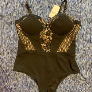 Fashion nova bodysuit